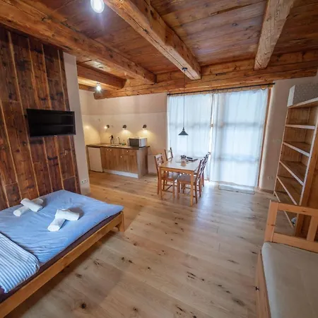 Apartment Ve Mlyne Teplice nad Metuji Exterior photo