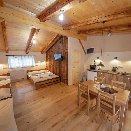 Apartment Ve Mlyne Teplice nad Metuji Exterior photo