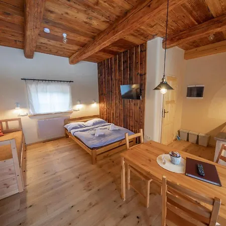 Apartment Ve Mlyne Teplice nad Metuji Exterior photo