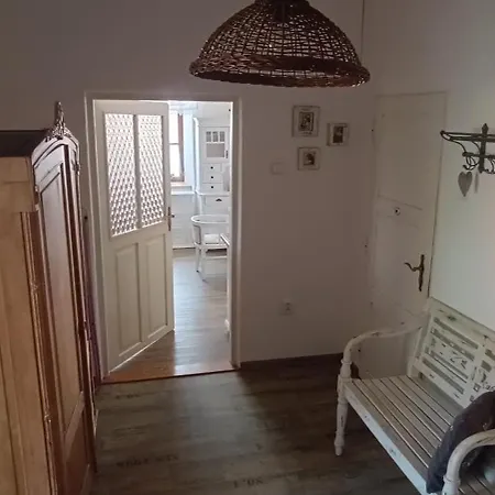 Apartment Ve Mlyne Teplice nad Metuji Room photo