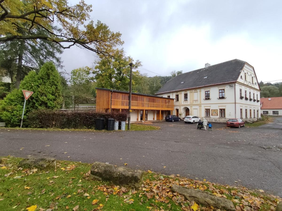Ve Mlyne Teplice nad Metuji