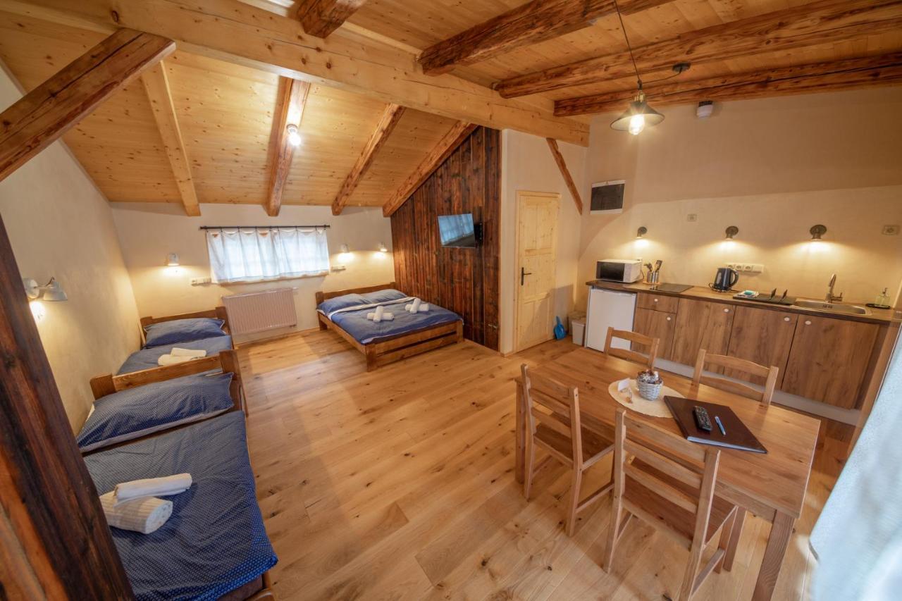 Ve Mlyne Apartment