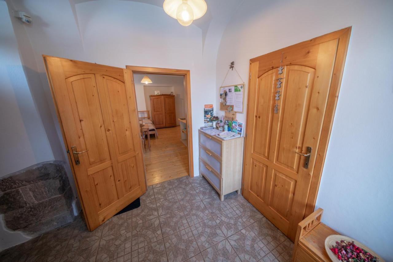 Ve Mlyne Apartment