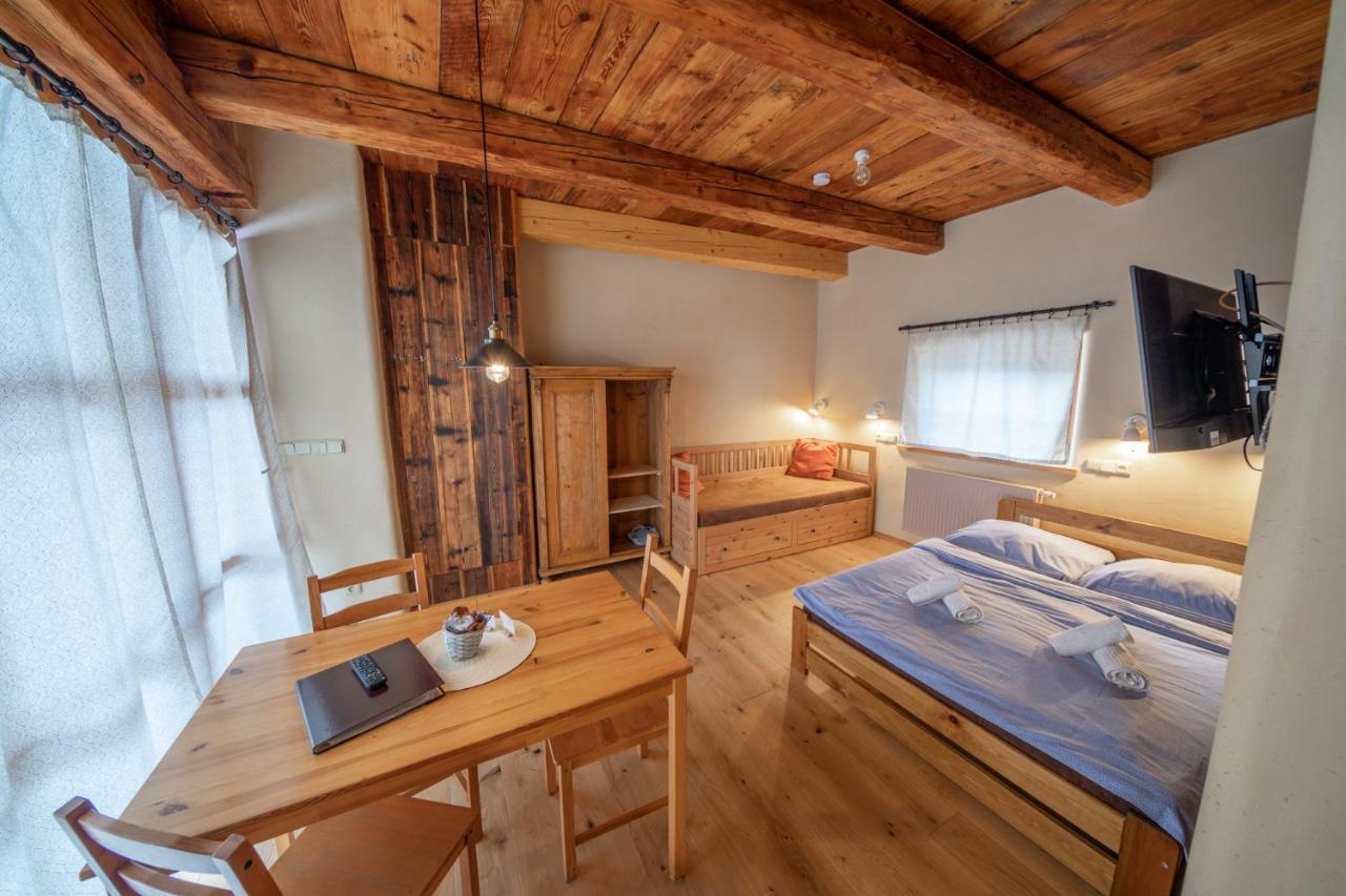 Apartment Ve Mlyne *